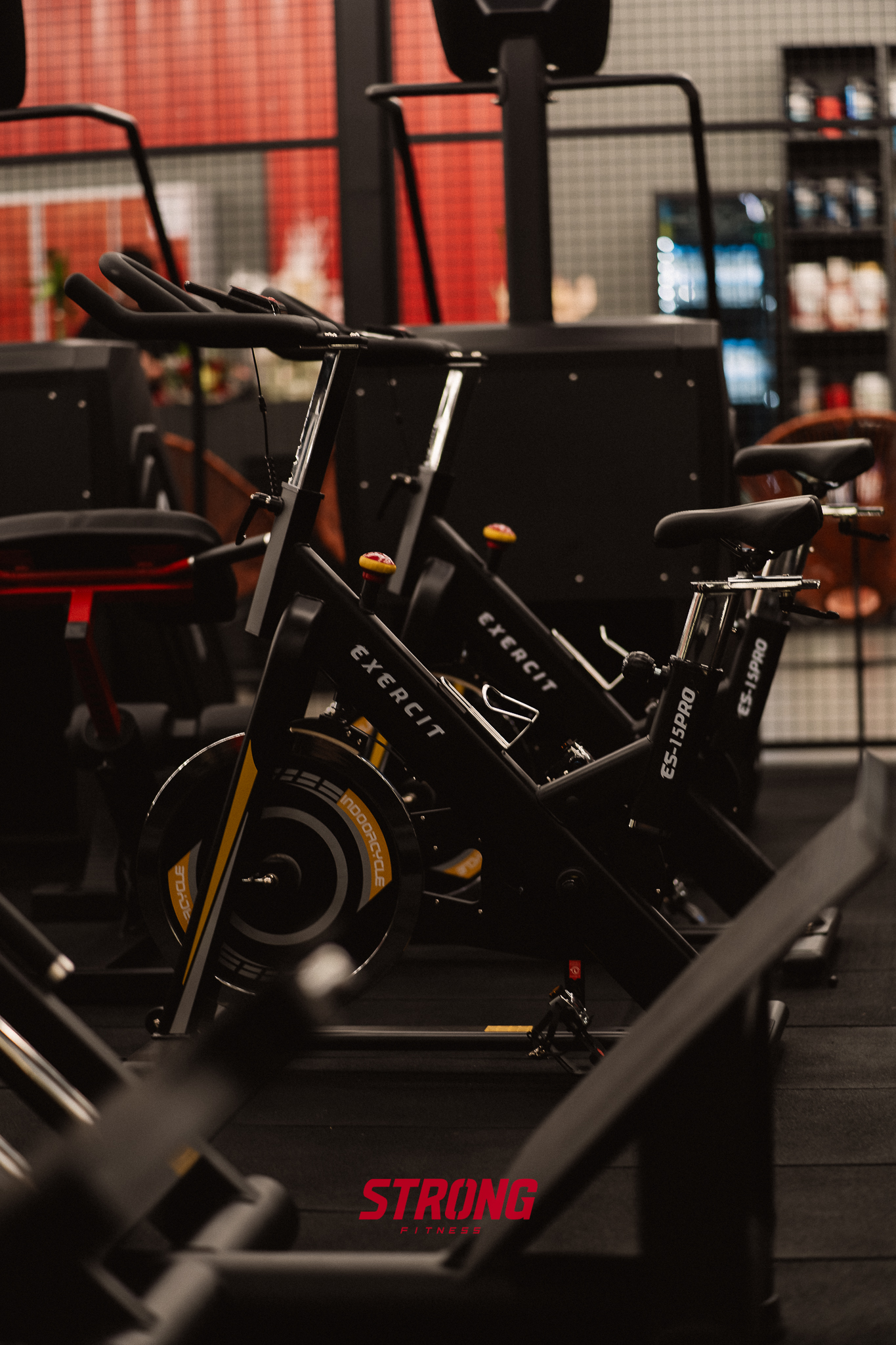 Área de Treino Funcional Strong Fitness